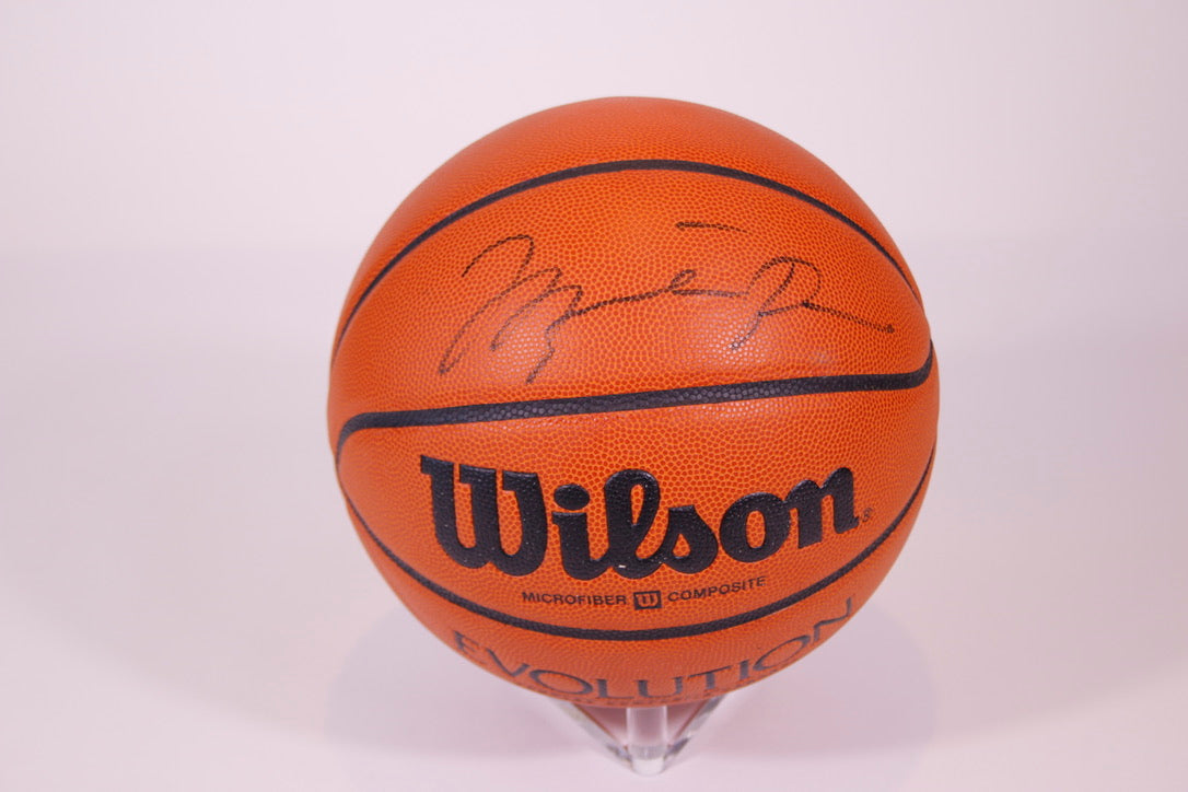 Michael Jordan Signed Basketball WIlson BECKETT LOA