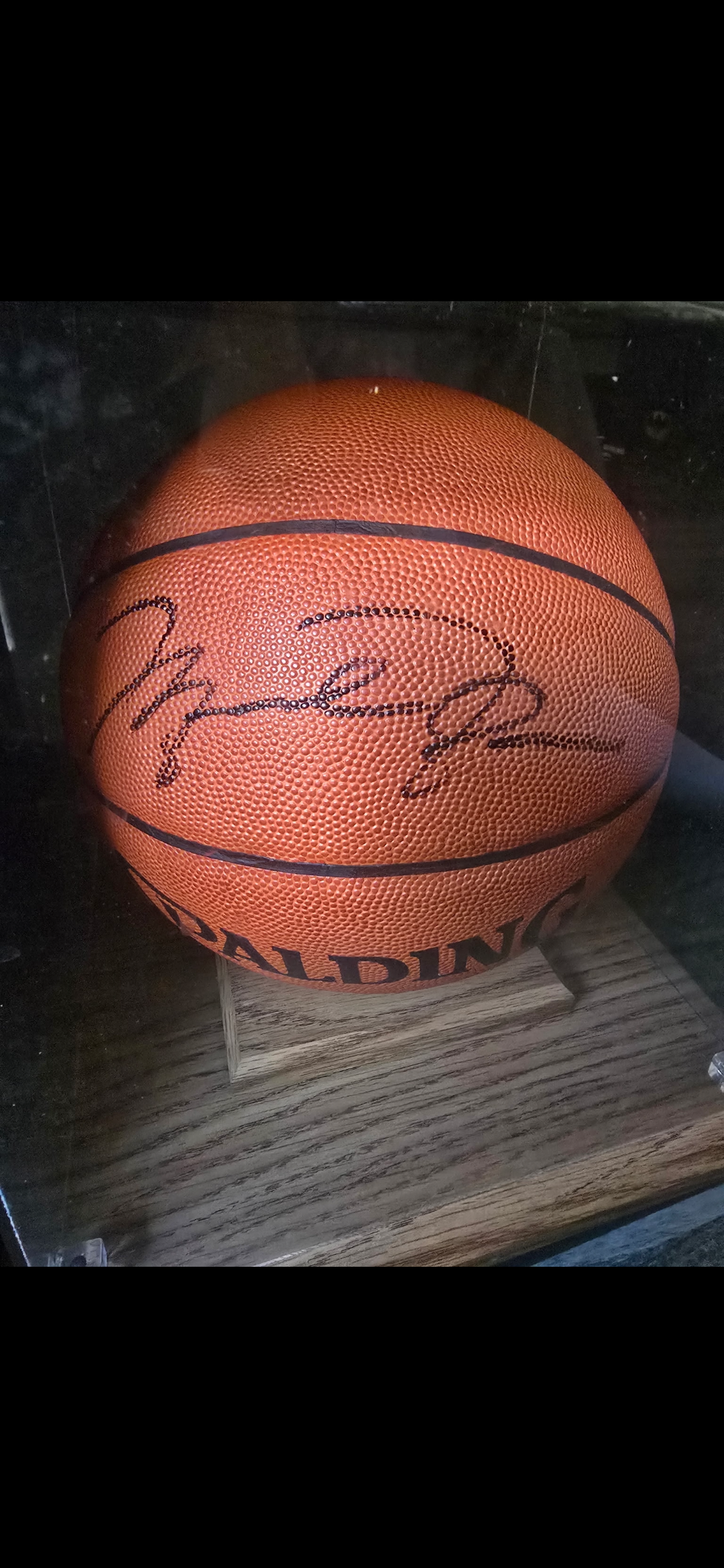 Michael Jordan Signed Basketball UDA With Card