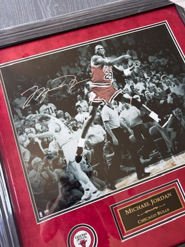 Michael Jordan Signed 16x20 The Shot Celebration - BAM22240 UDA with Card