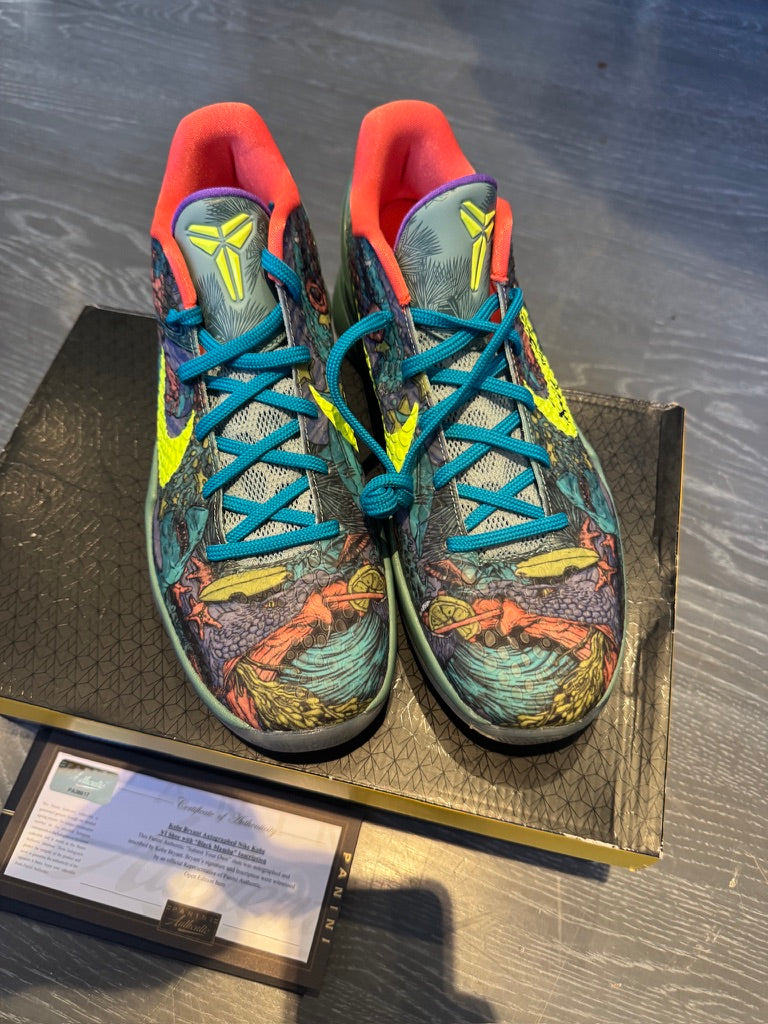 Kobe Bryant Signed Inscribed "Black Mamba" Shoes Panini authenticated  ULTRA RARE ( FILL IN)