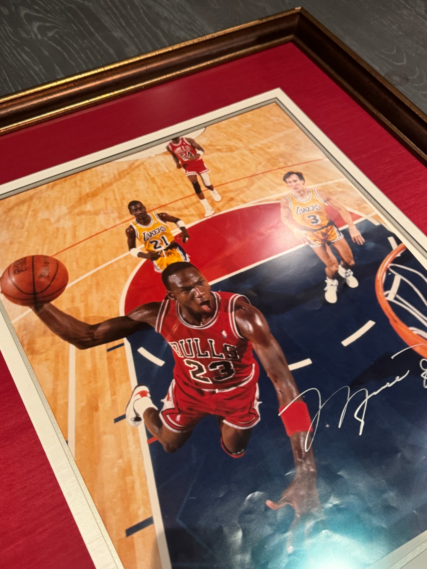 Michael Jordan Signed 16x20 Photo UDA + JSA LOA custom framed DAMADGED CHECK PHOTOS