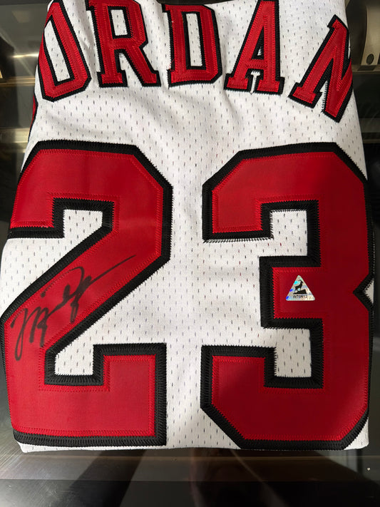 Michael Jordan Signed Jersey GOAT LOA