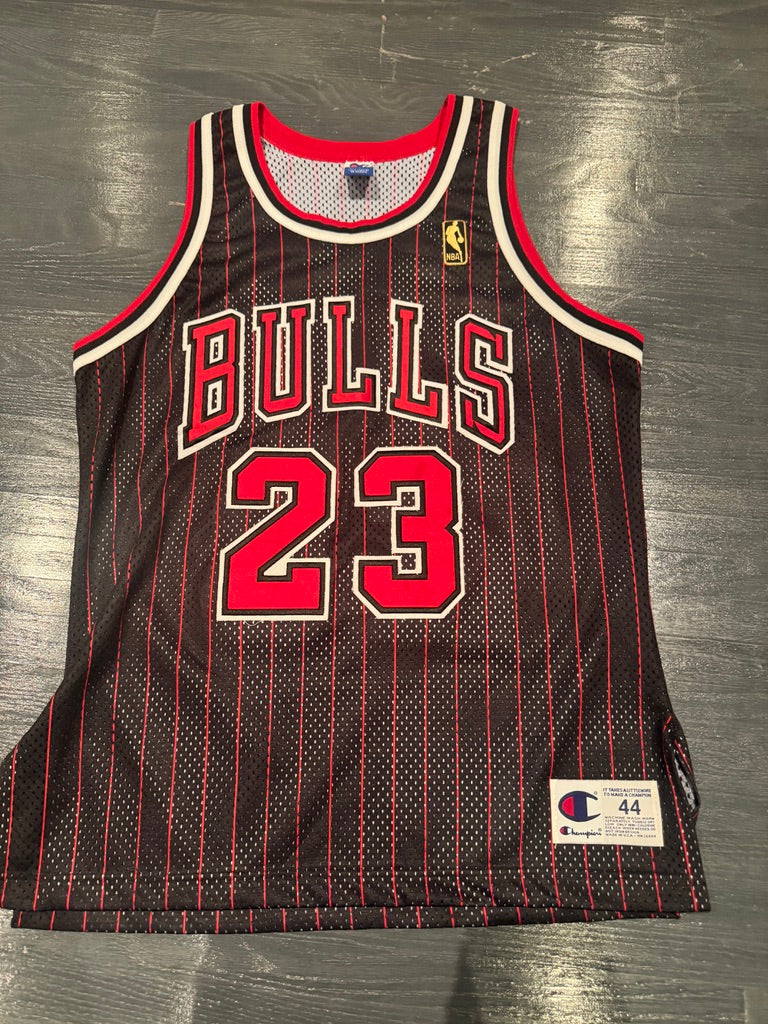 Michael Jordan Signed Pinstripe Jersey #23 Chicago Bulls UDA