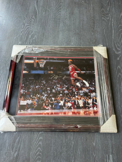 Michael Jordan Signed Gatorade Dunk Photo 16x20 UDA with Card Framed