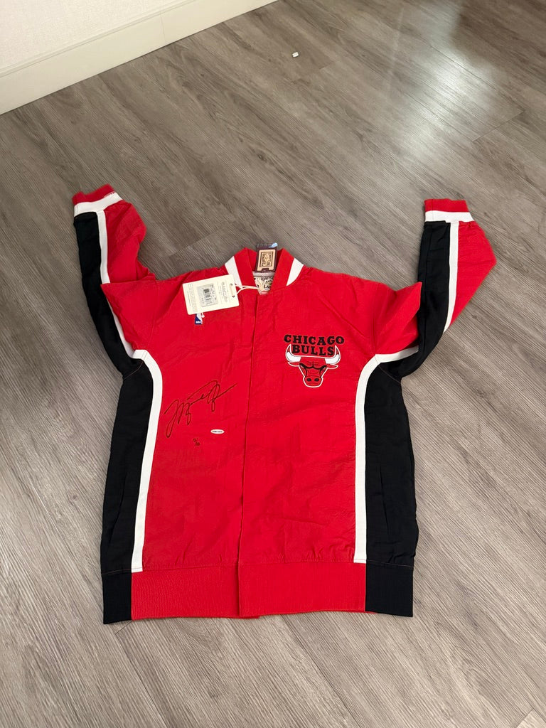 Michael Jordan Signed Jacket UDA LE/23