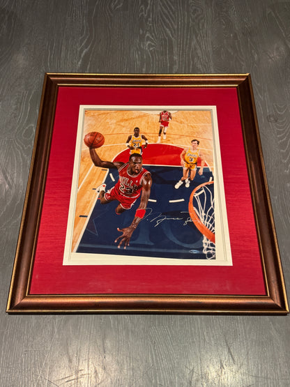 Michael Jordan Signed 16x20 Photo UDA + JSA LOA custom framed DAMADGED CHECK PHOTOS