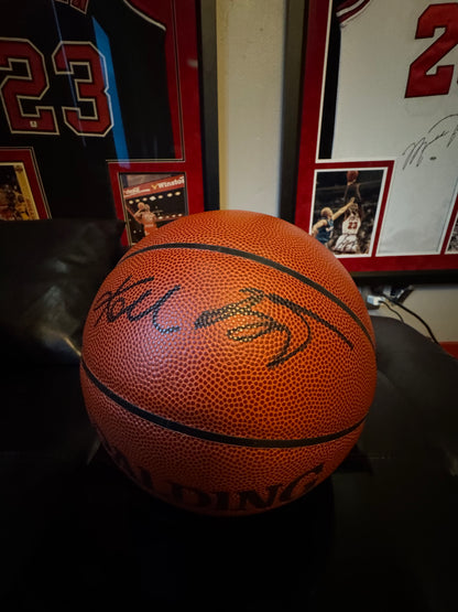 Kobe Bryant Signed Authentic Spalding basketball Bold Signature PSA DNA COA