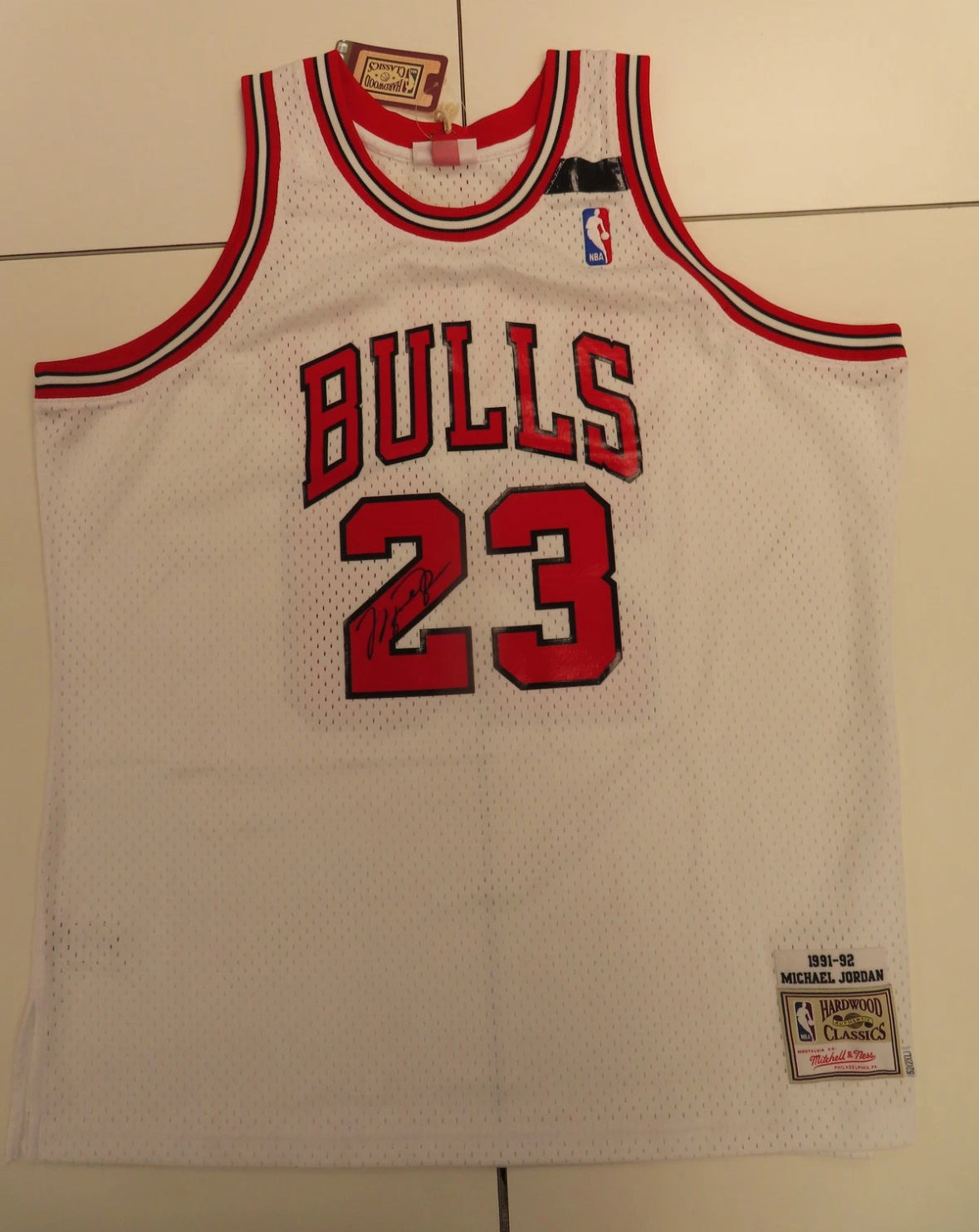 Michael Jordan Signed Mitchell And Ness Authentic Chicago Bulls #23 Jersey Upper Deck