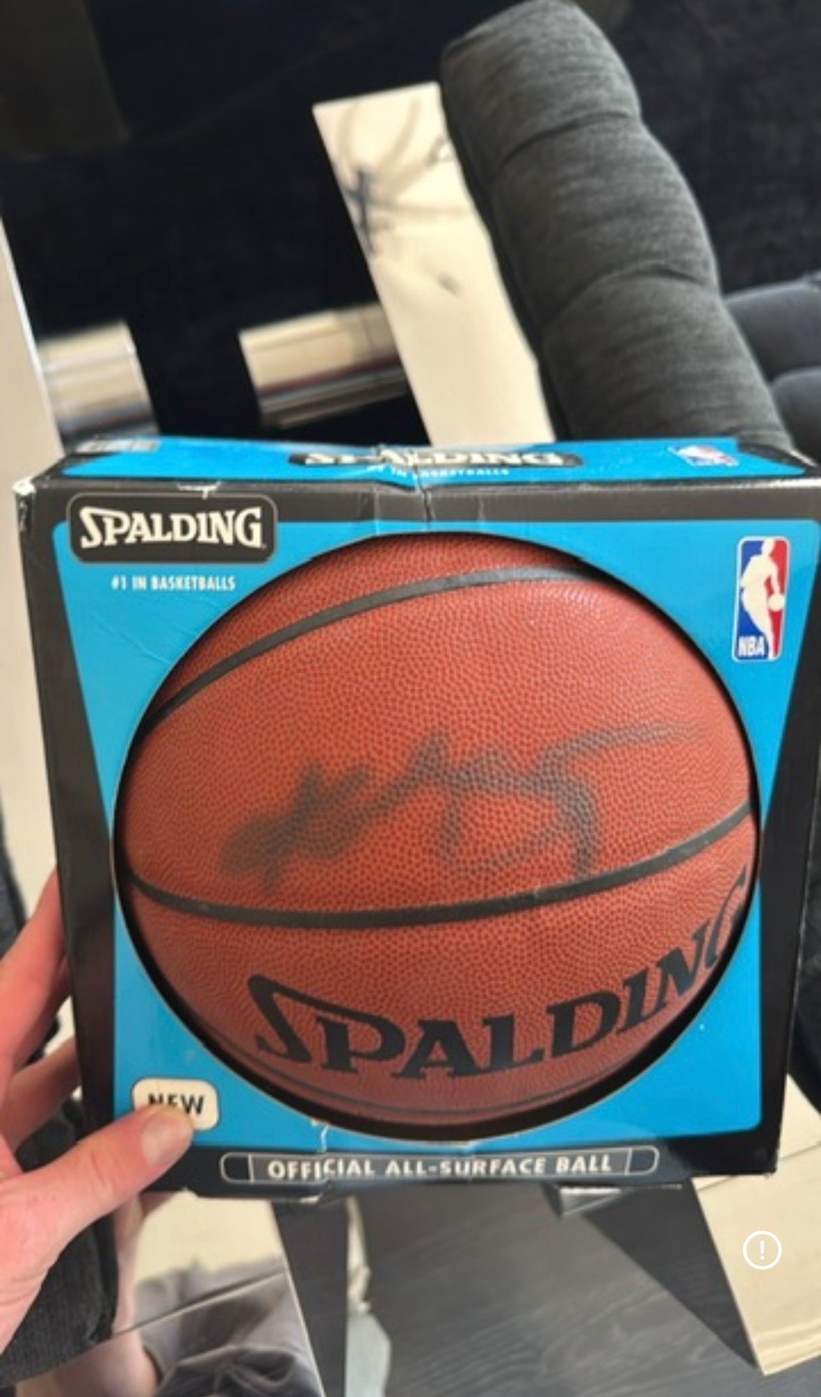 Kobe Bryant Signed Spalding Basketball - PSA/DNA Authenticated Cert #1A87846