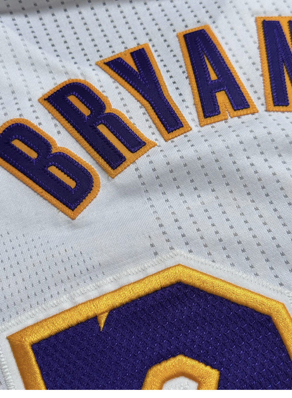 2011-12 Kobe Bryant LA Lakers Game Used/Issued Jersey