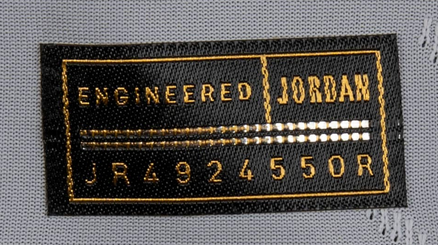 Lionel Messi 2022 23 Paris Saint Germain #30 Grey Match Jersey And Shorts Game Used/Game Issued Mears LOA