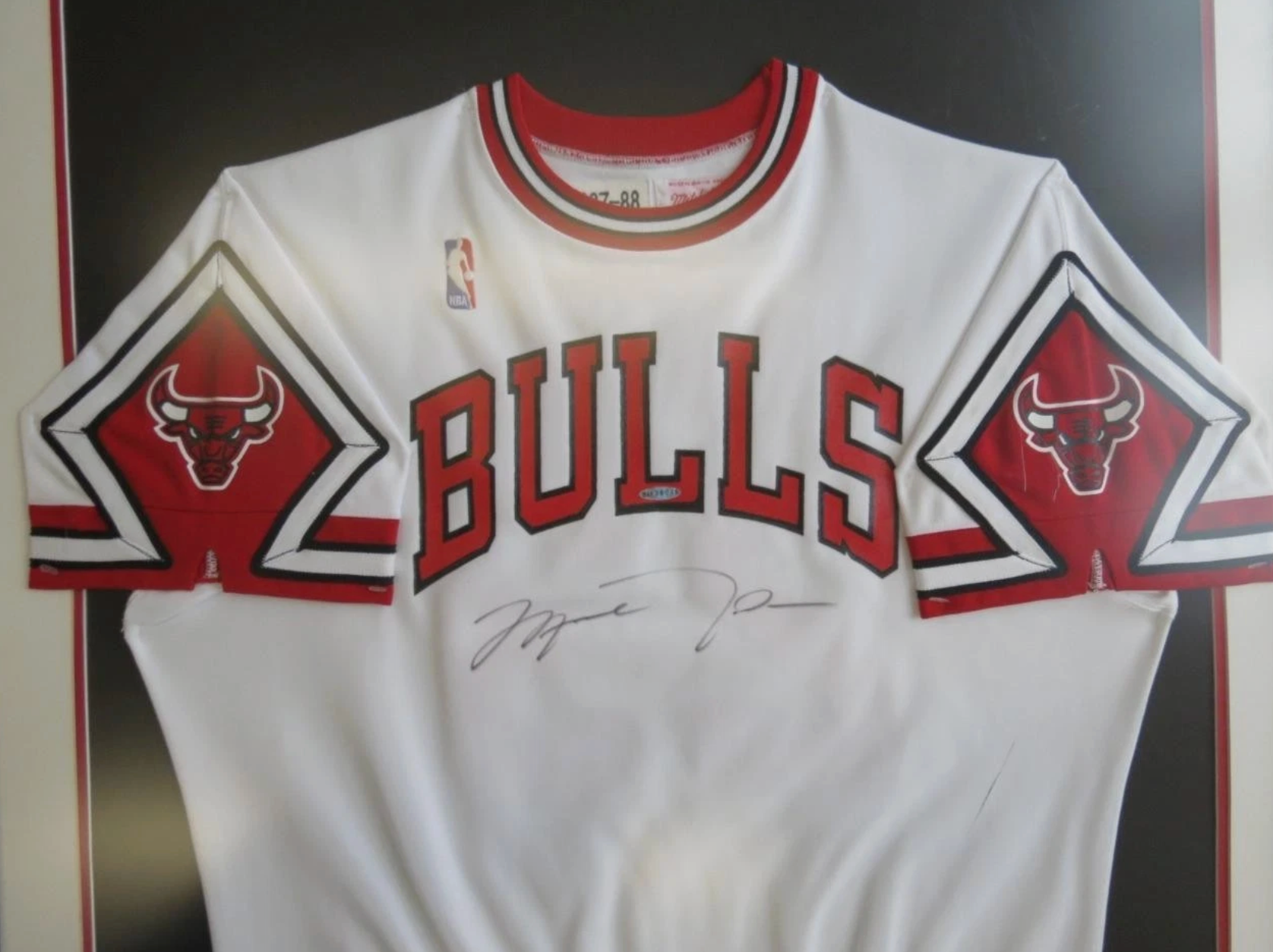 Michael Jordan Signed 1987/88 Mitchell And Ness Bulls Warm Up LE #1/23 Framed UDA