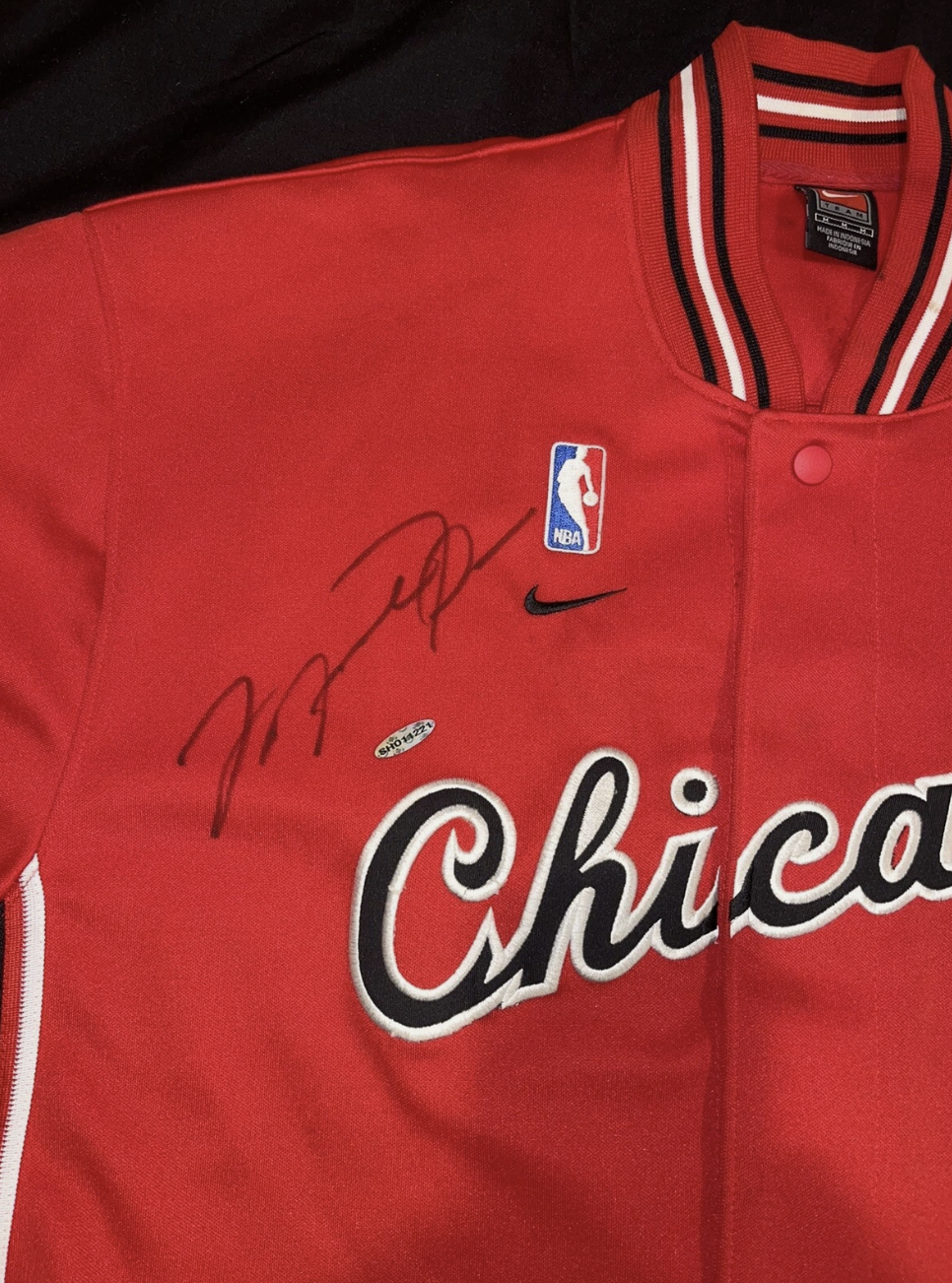 Michael Jordan Upper Deck Signed Chicago Warm Up Jersey With UDA COA