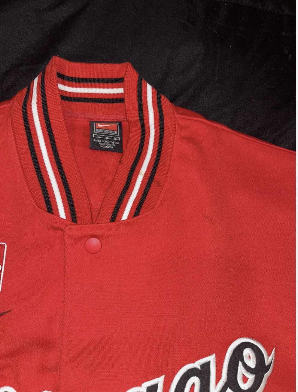 Michael Jordan Upper Deck Signed Chicago Warm Up Jersey With UDA COA