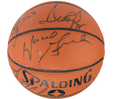1991-92 Chicago Bulls Team Signed Basketbal Michael Jordan Signed PSA DNA LOA