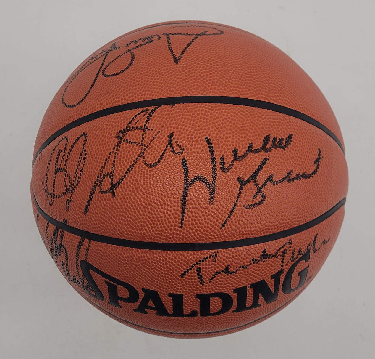 1992-93 Chicago Bulls 3-Peat NBA Champions Team Signed Spalding Basketball w/ Michael Jordan Beckett LOA