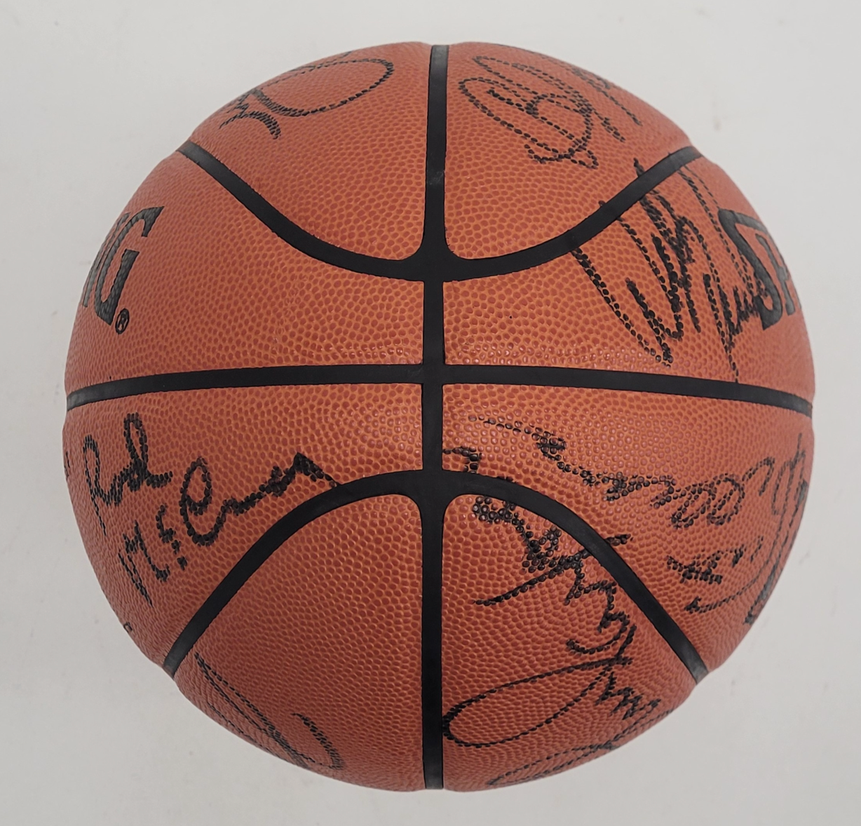 1992-93 Chicago Bulls 3-Peat NBA Champions Team Signed Spalding Basketball w/ Michael Jordan Beckett LOA
