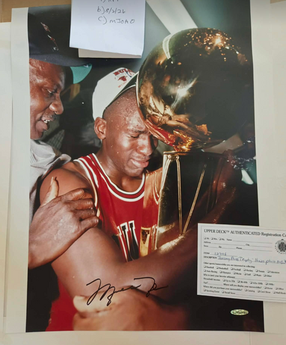 Michael Jordan Signed 16x20 photo UDA Trophy Photo
