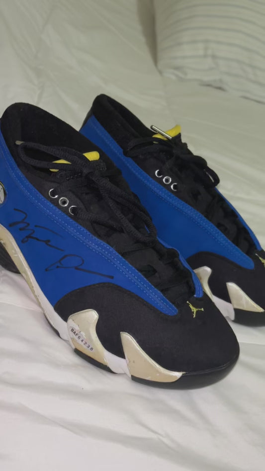 Michael Jordan Signed Air Jordan Sneakers UDA with Card